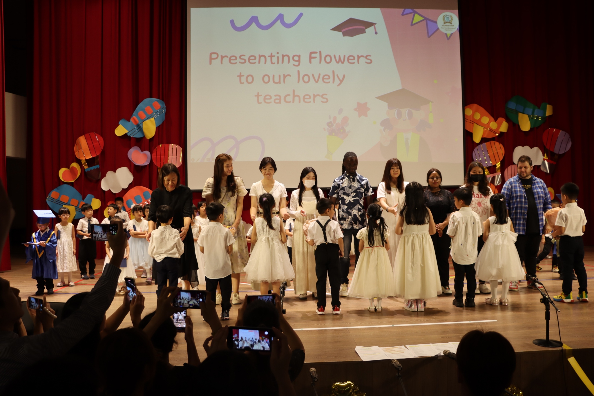 LINE_ALBUM_World Parade - Christmas Show_250821_7